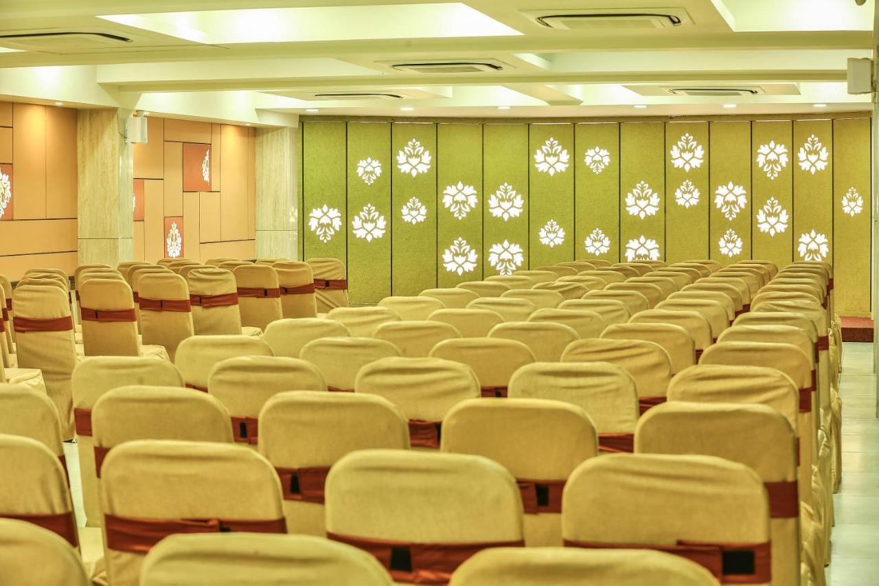 Fabhotel Flora Vastral Ahmedabad Exterior photo