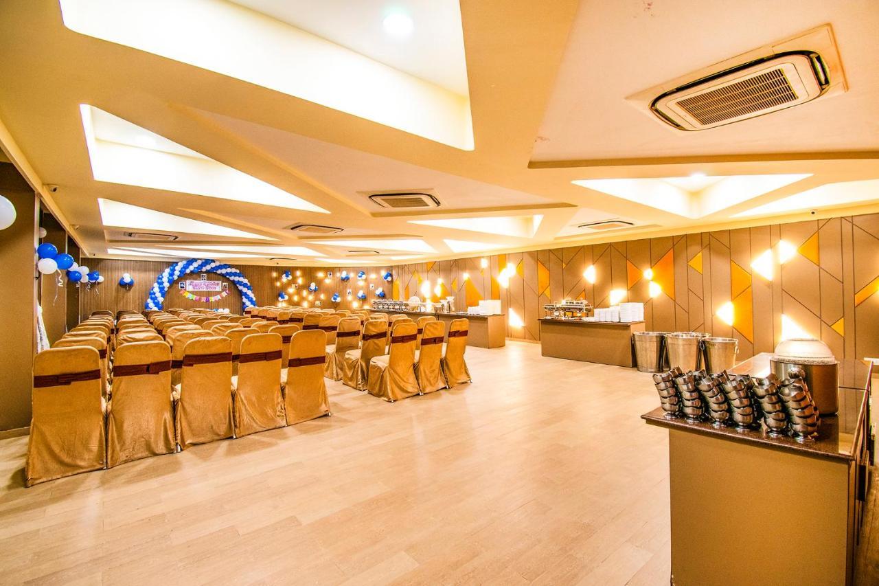 Fabhotel Flora Vastral Ahmedabad Exterior photo